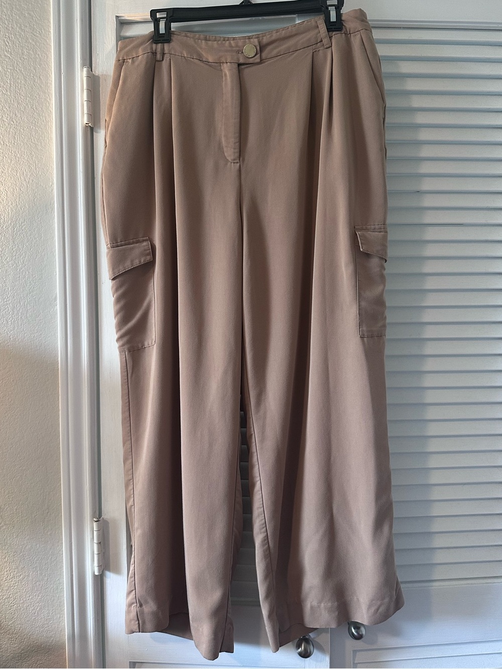 Nine West size 12 light brown cargo dress pants